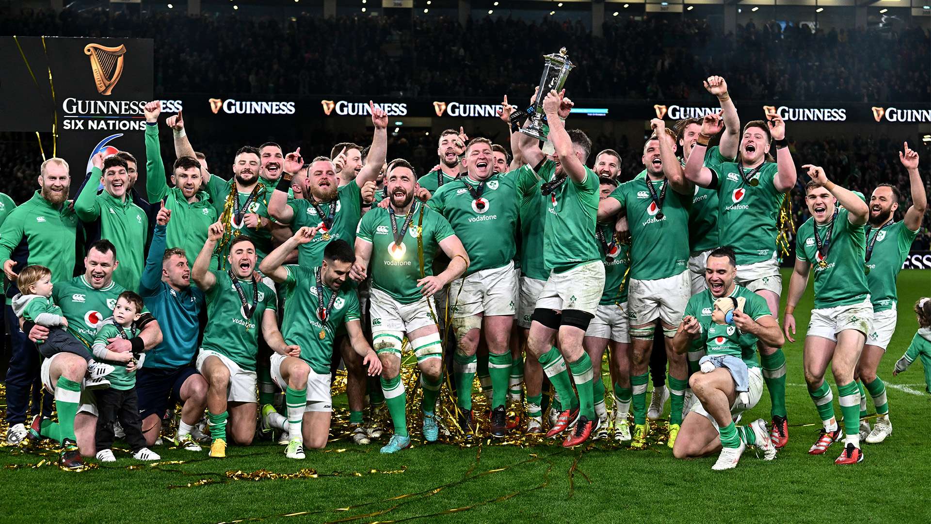 赛季的首场 赛季的首场